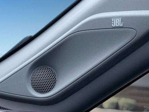 Used 2024 Toyota RAV4 XLE Premium image 20