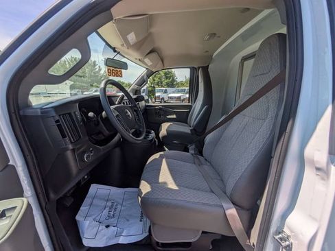 New 2026 GMC Savana 3500 Extended w/ Power Convenience Package RWD image 22