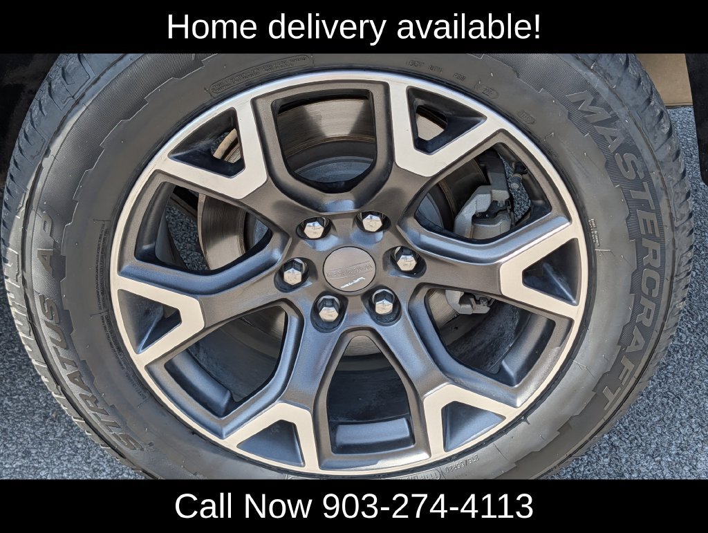 Used 2024 Jeep Wagoneer L Series III AWD/4WD image 13