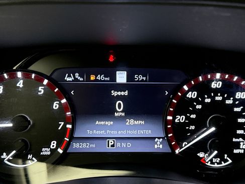 Used 2024 Nissan Frontier PRO-4X w/ Technology Package AWD/4WD image 13