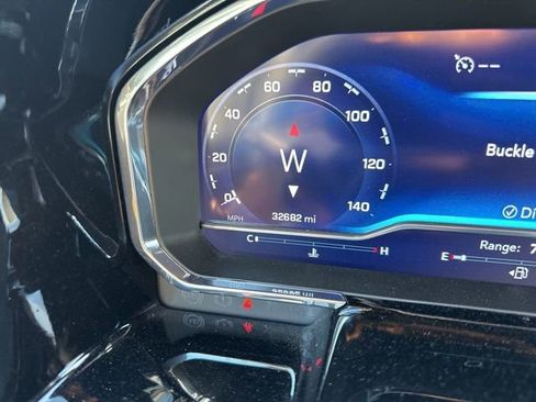 Used 2023 Chevrolet Silverado 1500 RST image 11