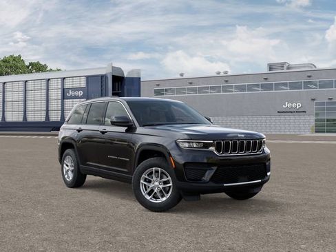 New 2025 Jeep Grand Cherokee Laredo X image 3