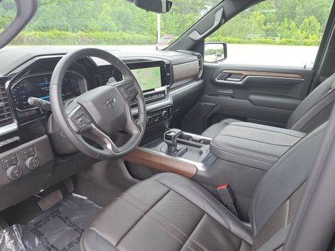 Used 2026 Chevrolet Silverado 1500 High Country w/ High Country Premium Package AWD/4WD image 15