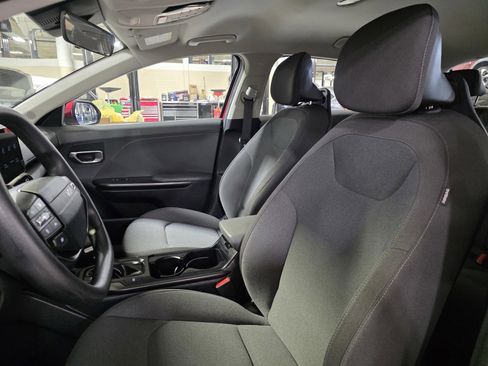 Used 2025 Kia K4 LXS image 22