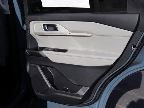 New 2026 Ford Explorer Active w/ Active Comfort Package image 15