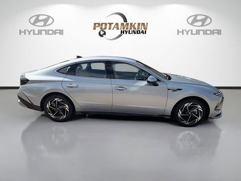 New 2026 Hyundai Sonata SEL FWD image 4