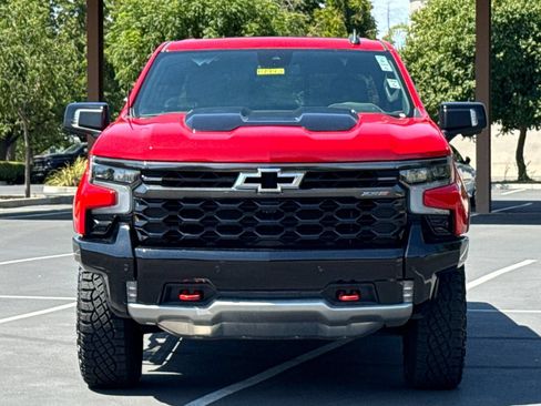 Used 2025 Chevrolet Silverado 1500 ZR2 AWD/4WD image 7