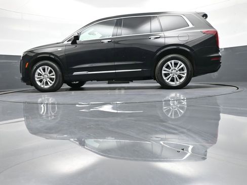 Used 2023 Cadillac XT6 Luxury image 35