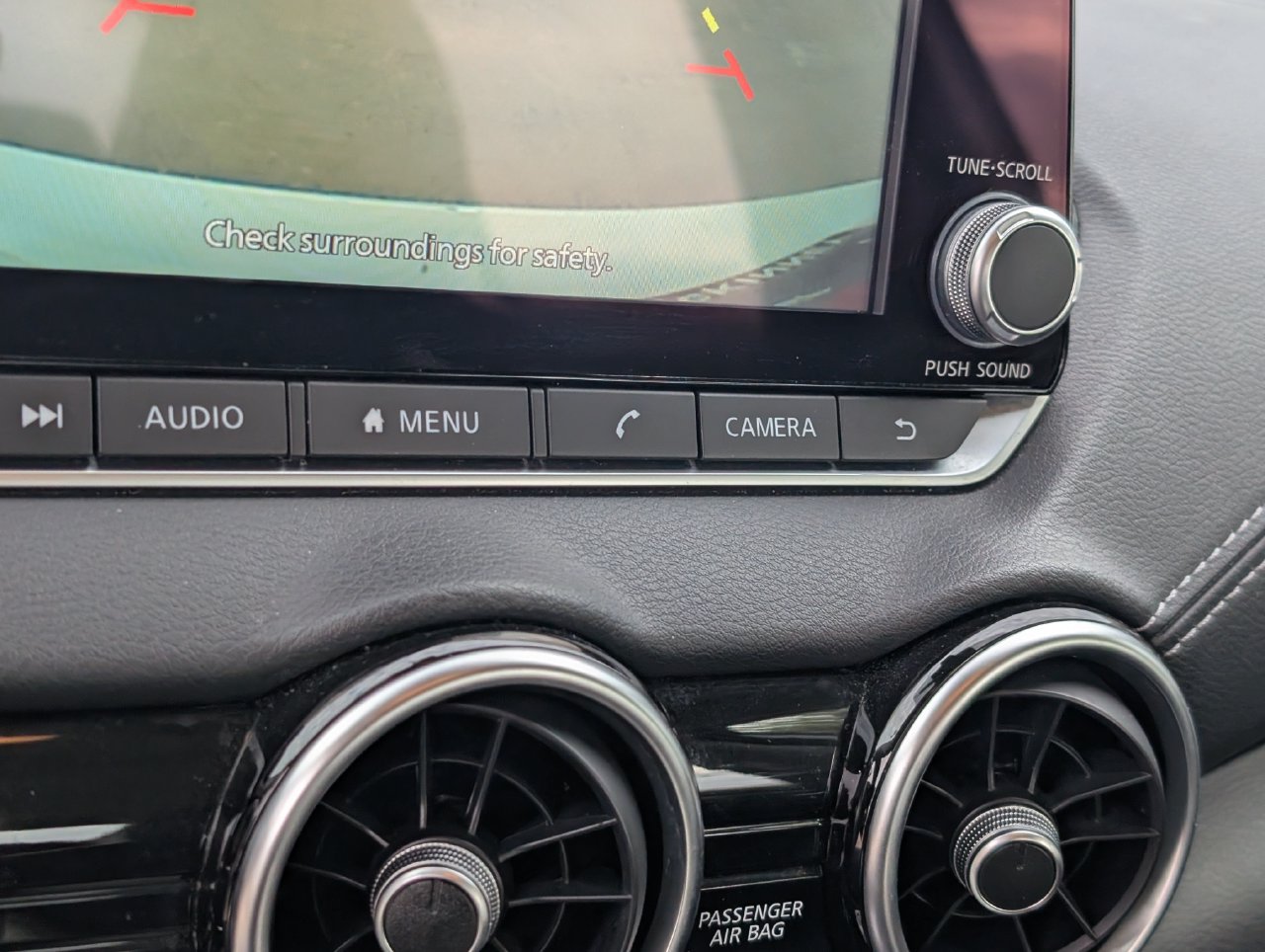 Used 2024 Nissan Sentra SV FWD image 16