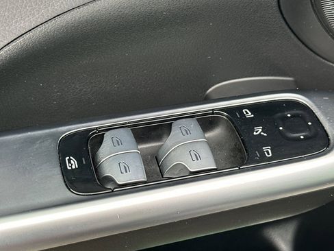 Certified 2025 Mercedes-Benz C 300 Sedan image 12