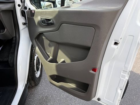 Used 2020 Ford Transit 150 Low Roof RWD image 25