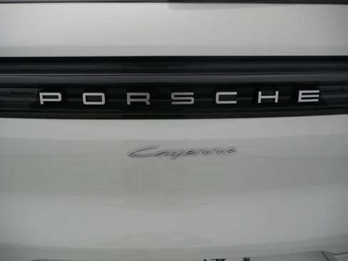 Certified 2026 Porsche Cayenne AWD/4WD image 11