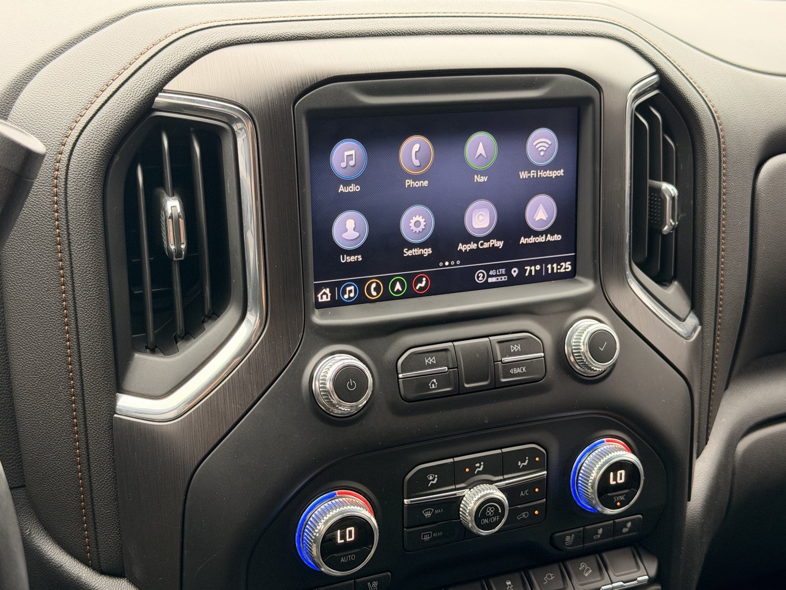 Used 2022 GMC Sierra 1500 AT4 w/ AT4 Premium Package AWD/4WD image 14