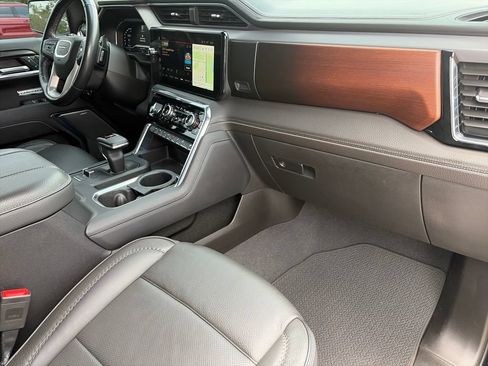Used 2024 GMC Sierra 1500 Denali w/ Technology Package AWD/4WD image 30