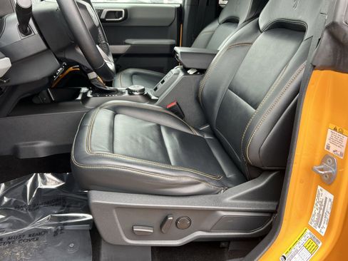 Used 2022 Ford Bronco Badlands image 14