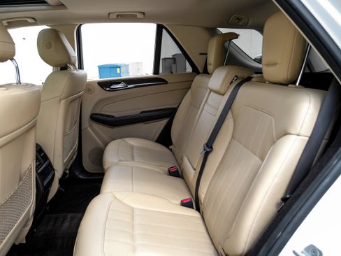 Used 2018 Mercedes-Benz GLE 350 w/ Premium 1 Package image 36