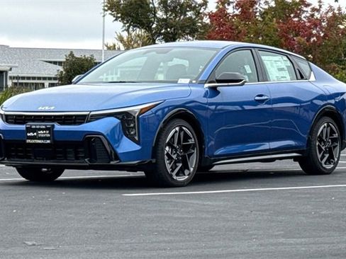 New 2025 Kia K4 GT-Line image 8