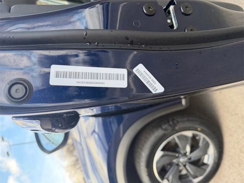 Used 2025 Nissan Rogue SV image 32