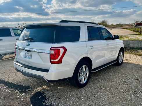 Used 2020 Ford Expedition XLT w/ Equipment Group 202A image 5