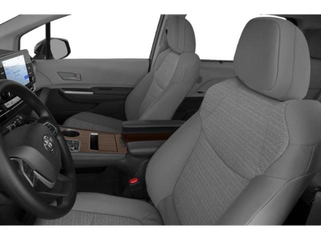 Used 2024 Toyota Sienna LE FWD image 9