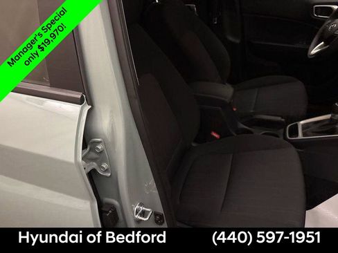 Certified 2026 Hyundai Venue SE FWD image 16