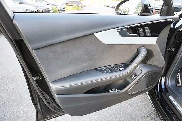 Used 2023 Audi A4 2.0T Premium Plus w/ Premium Plus Package AWD/4WD image 33