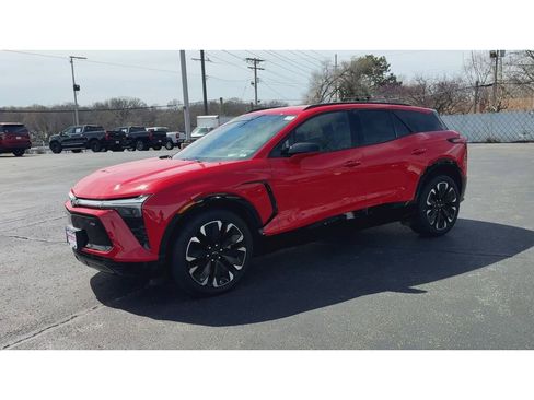 Certified 2024 Chevrolet Blazer EV RS image 4