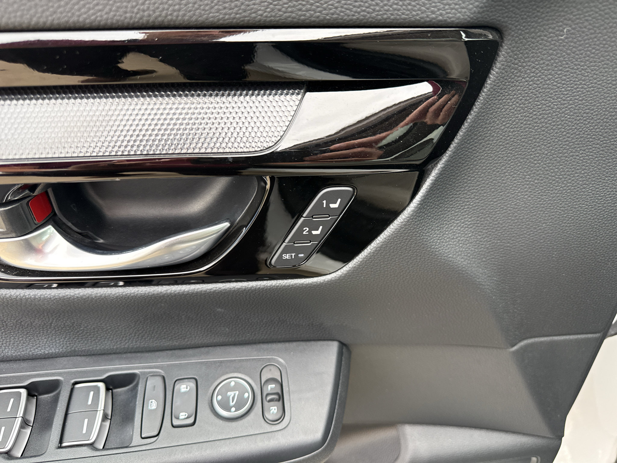 Used 2024 Honda CR-V EX-L image 15