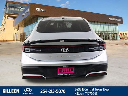 Used 2025 Hyundai Sonata SE FWD image 8