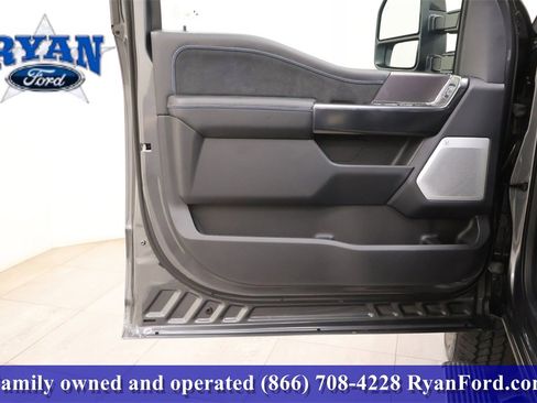 New 2026 Ford F250 Platinum w/ FX4 Off-Road Package image 8