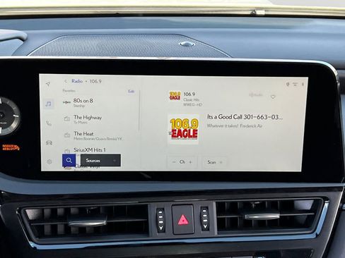 New 2025 Lexus ES 350 w/ Premium Package image 17