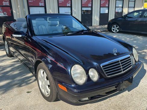 Used 2001 Mercedes-Benz CLK 320 Cabriolet w/ K2 Opt Pkg image 11
