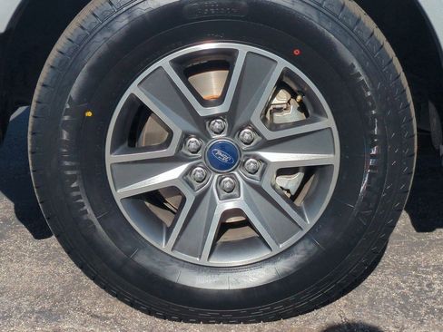 Used 2016 Ford F150 Lariat w/ Equipment Group 502A Luxury image 28