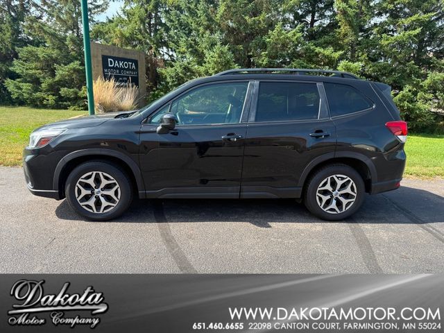 Used 2019 Subaru Forester Premium AWD/4WD image 1