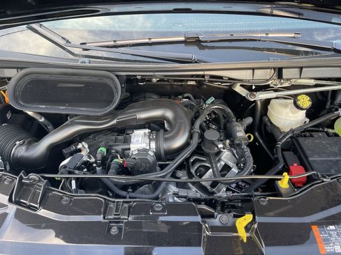 New 2025 Ford Transit 150 Low Roof image 28