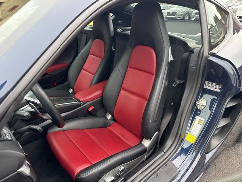 Used 2018 Porsche 718 Cayman image 32