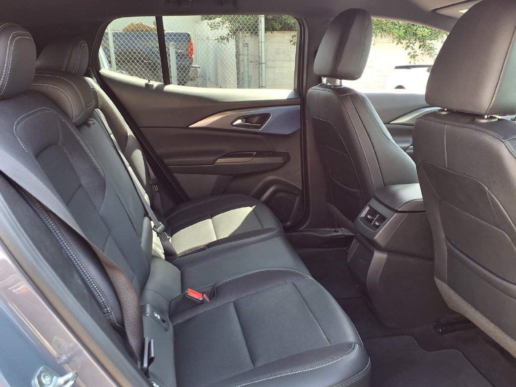 Used 2025 Chevrolet Equinox EV LT w/ Convenience Package FWD image 24