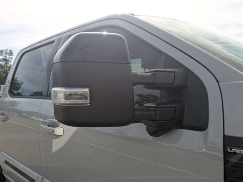 New 2026 Ford F250 Lariat w/ Black Appearance Package AWD/4WD image 12