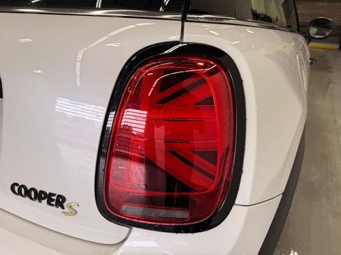 Certified 2024 MINI Cooper SE FWD image 5
