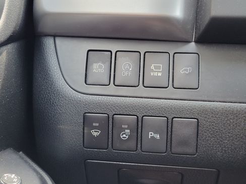 Used 2018 Toyota Highlander Limited Platinum AWD/4WD image 10