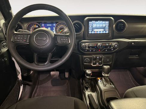 Used 2023 Jeep Gladiator Sport AWD/4WD image 11