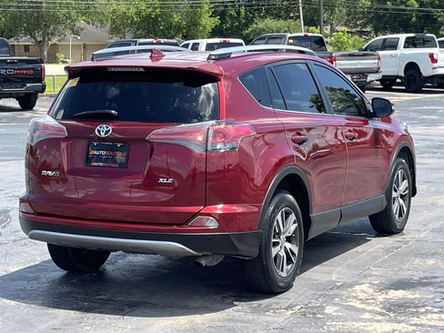 Used 2018 Toyota RAV4 XLE FWD image 8