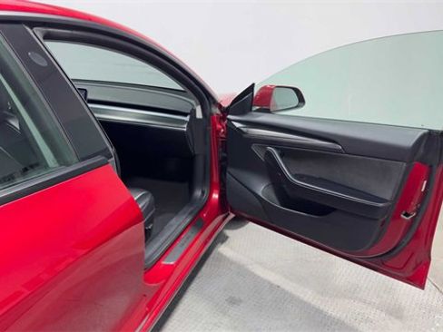 Used 2021 Tesla Model 3 Performance image 12