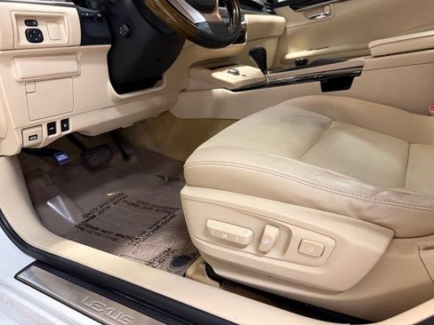 Used 2013 Lexus ES 350 w/ Premium Pkg FWD image 10