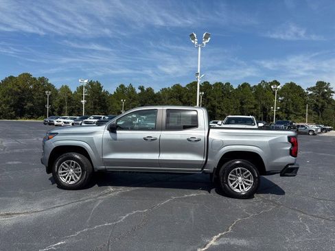 Used 2023 Chevrolet Colorado LT w/ LT Convenience Package image 7