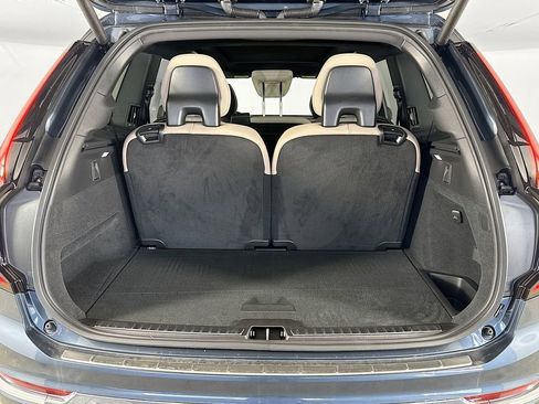 New 2026 Volvo XC90 B6 Plus w/ Protection Package Premier image 28