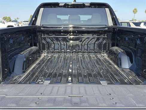 New 2026 GMC Sierra EV Elevation image 29