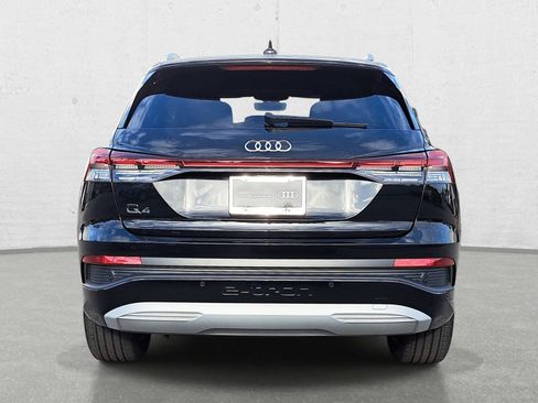 Certified 2024 Audi Q4 e-tron Premium RWD image 6