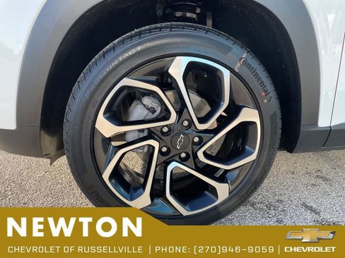 New 2026 Chevrolet Trax RS w/ Sunroof Package FWD image 54