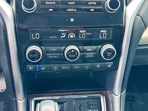 Used 2021 Subaru Ascent Touring w/ Popular Package #2A AWD/4WD image 16